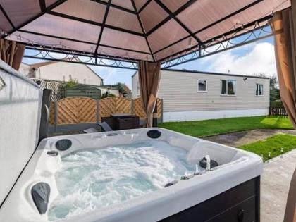 Вілла Hot Tub. Countryside. Coast. 5* Patrington Haven Leisure Park, East Yorkshire Екстер'єр фото